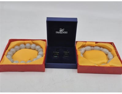 The Curio Collection (A992) - Lot 254