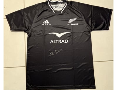 Mancave & Memorabilia (A986) - Lot 426