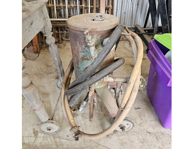 Vintage water heater, metal

Sold as lot

Onsite

...