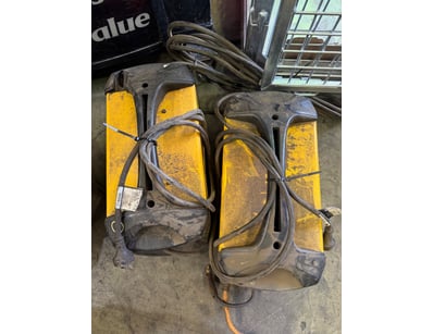 2 x welding machines brands include weldmatic  

N...