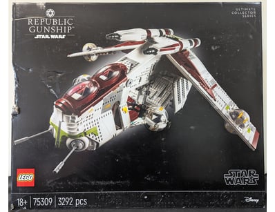 **UNRESERVED** COOKIE'S LIFETIME COLLECTION OF L... - Lot 21