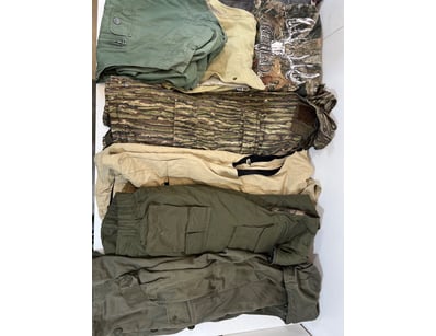 Entire Vintage Clothing Store Liquidation (ON11... - Lot 277