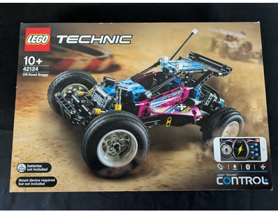 **UNRESERVED** LIFETIME COLLECTION OF LEGO PART... - Lot 630