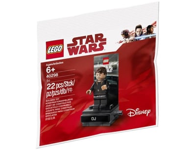 **UNRESERVED** LIFETIME COLLECTION OF LEGO PART... - Lot 377