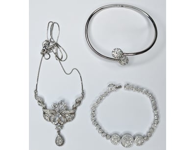 Affordable Jewellery Market (A997) - Lot 615