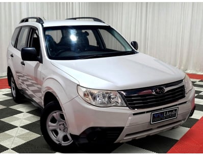 <b>2015 Subaru Forester - White - 194,688km - Turb...