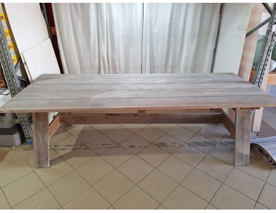 House & Homewares (A978) - Lot 1210