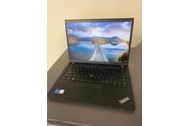 677 · Lenovo ThinkPad T14s Gen 4 laptop in working