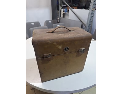Storage Chest

Please Note: Unable To Open

