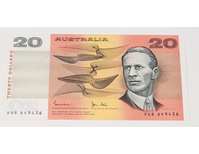 Coins, Banknotes & Bullion (A1004) - Lot 699