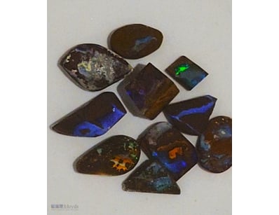 135 CARATS WINTON BOULDER OPAL ROUGH, SOME GOOD CU...