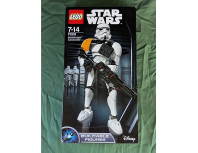 **UNRESERVED** LIFETIME COLLECTION OF LEGO PART... - Lot 176