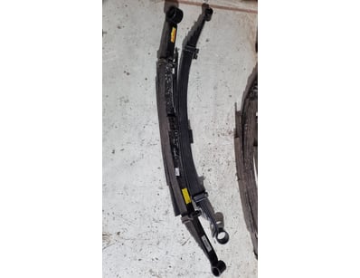 MOSTLY UNRESERVED 4x4 WORKSHOP BUSINESS CLOSURE... - Lot 194