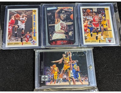 UNRESERVED Trading Cards (A984) - Lot 1012