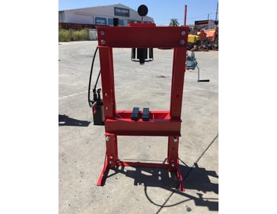 NSW UNUSED Builders, Workshop & Hardware Dubbo - Lot 27