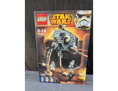 **UNRESERVED** LIFETIME COLLECTION OF LEGO PART... - Lot 272