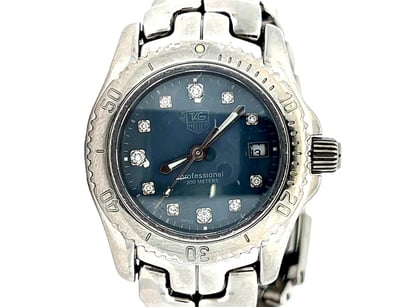 Luxury Pawnbroker Christmas Sale PART 1 (A984) - Lot 410