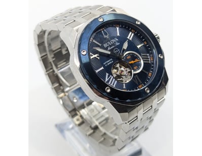 Affordable Watch Market (A995) - Lot 1052