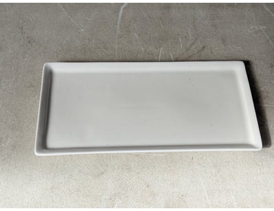 Serving platters, white ceramic, ,29cm x 14cm

S...