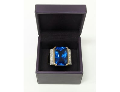 18CT YELLOW GOLD SAPPHIRE AND DIAMOND RING

A St...