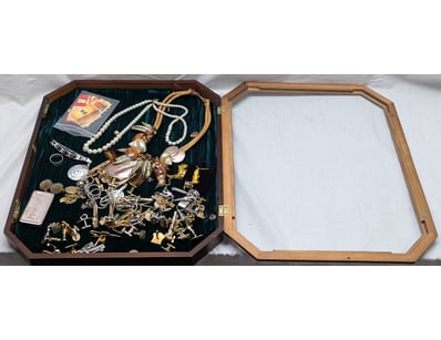 The Curio Collection (A996) - Lot 1003