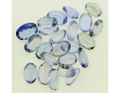 Diamond And Gemstone Market (A994) - Lot 645