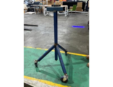 Mobile Fabricated Steel Tripod Work Support Stand ...