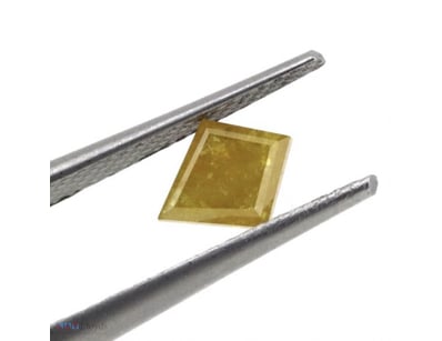 0.60CT NATURAL FANCY YELLOW DIAMOND, MODIFIED KITE...