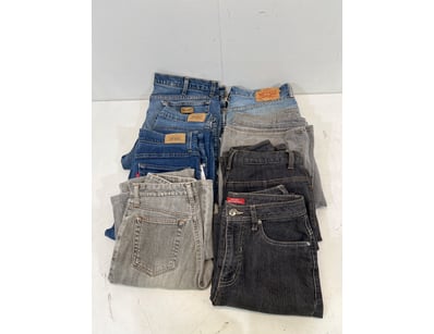 Entire Vintage Clothing Store Liquidation (ON11821) - Lot 21