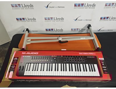 Gadgets, Music & Pastimes (SAA1000) - Lot 4204