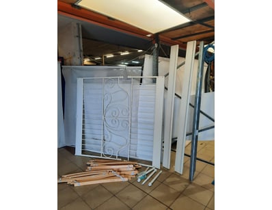 Bed Frame, White Finish 

Dimensions Approx H:115 ...