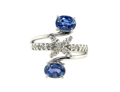 18CT WHITE GOLD SAPPHIRE AND DIAMOND RING

Featuri...