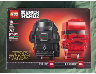 **UNRESERVED** LIFETIME COLLECTION OF LEGO PART... - Lot 287