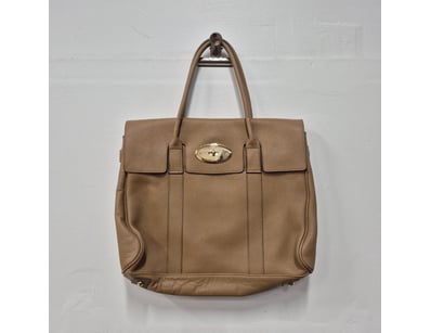 Designer Vault (A978) - Lot 6850