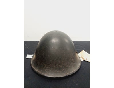 BRITISH MILITARY STEEL HELMET, HMS YORK, 1952

I...