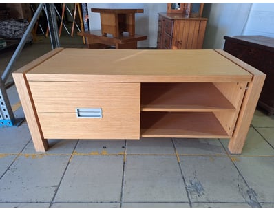 House & Homewares (A1004) - Lot 2776