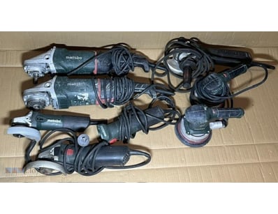 Metabo 240V Tools. 2 X W 13-125 Quick Angle Grinde...