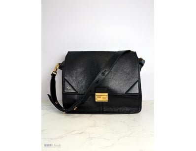 FENDI KAN U BLACK LEATHER SHOULDER BAG WITH GOLD-T...