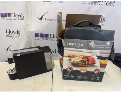 Coffee machine and crockpot 

Note: working cond...