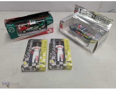CASTROL RACING COLLECTIBLES - LARRY PERKINS COMMOD...