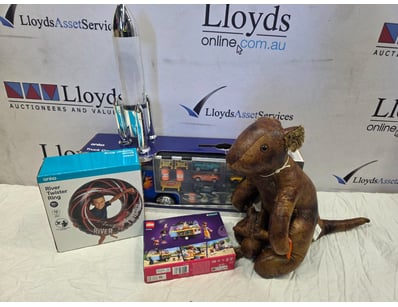 UNRESERVED Airport - Lost Property (A980) - Lot 155