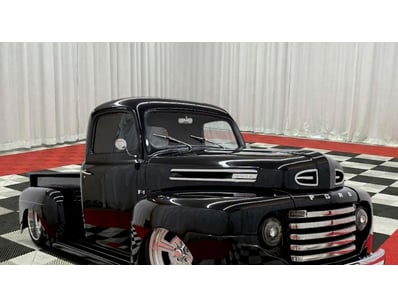 <b>1949 Ford F1 Single Cab Utility - Black - 1,160...