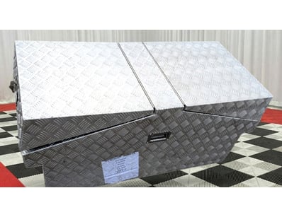 Twin Door Checker Plate Tool Box, Key, Twist Hande...