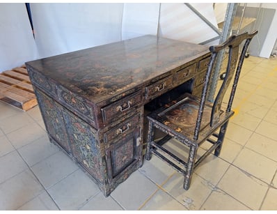 Desk With Multiple Drawers On Each Side, Includes ...