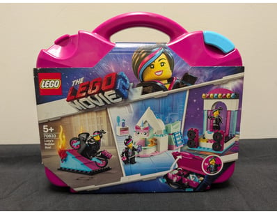 LEGO THE LEGO MOVIE 2 LUCY'S BUILDER BOX SET 70833...