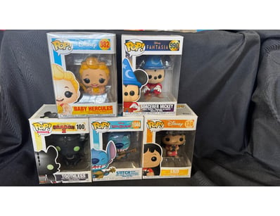 LOT OF 5 DISNEY FUNKO POP VINYL FIGURES

Item Si...