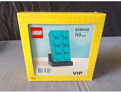 **UNRESERVED** LIFETIME COLLECTION OF LEGO PART... - Lot 294