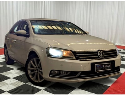 <b>2010 Volkswagen Passat 3C 125 TDI - White - 232...