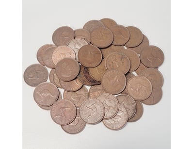ASSORTED 1950'S AUSTRALIAN PENNY COINS

488602+1...