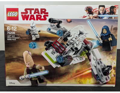 **UNRESERVED** COOKIE'S LIFETIME COLLECTION OF ... - Lot 617